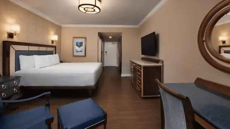 Standard View – Club Level